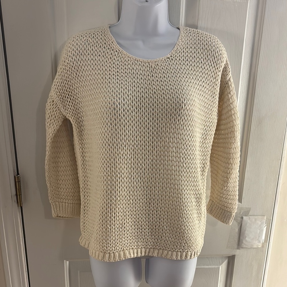 EUC GAP Cream Crew Neck Sweater with Knit Texture